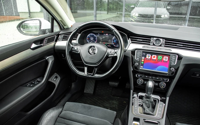 Volkswagen Passat cena 59900 przebieg: 329300, rok produkcji 2015 z Łódź małe 781